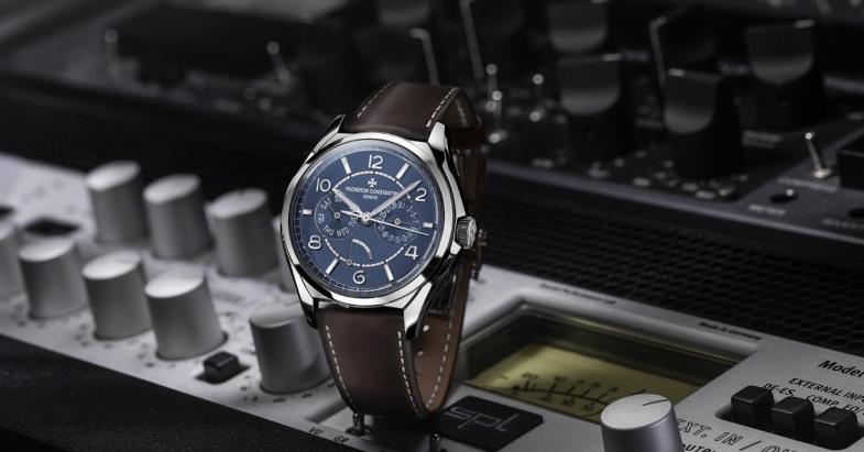 江诗丹顿推出Fiftysix®伍陆之型系列腕表Mr Porter特别限量版（图）